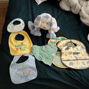 Baby 🍼 Bundle Bibs & Puppy Dog 🐶 certified asthma and allergy friendly
